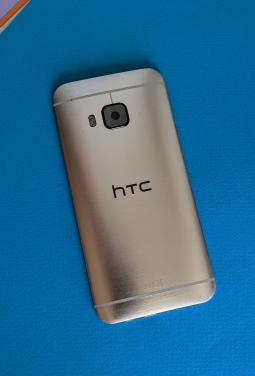 Кришка (корпус) HTC One M9 + скло камери (C-сток) золото