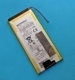 Батарея Motorola GA40 (Moto G4 Plus) з розбирання