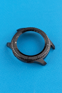 Корпус безель годинника Samsung Gear S3 Frontier чорний (B-сток) з розбирання (дефект - зломаний 1 гвинт)