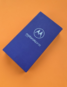 Коробка для Motorola One Zoom