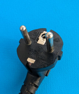 Cable C13   CEE7 16A   250V  1.3            YC F16 3