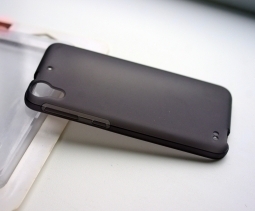 Чехол HTC Desire 530 Verizon чёрный матовый - фото 3