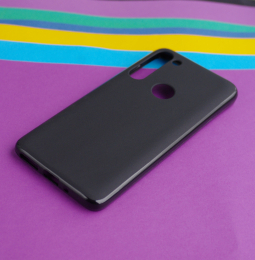 Чехол Motorola Moto G8 Power черный матовый - фото 3