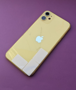 Корпус рамки Apple iPhone 11 жовтий С-сток (скло камери тріснуте)