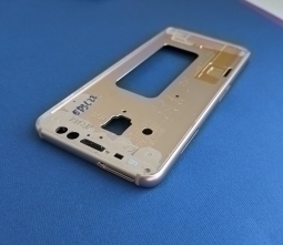 Рамка корпус Samsung Galaxy A8 a530f (2018) золотой А-сток - фото 3