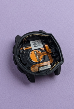 Корпус годинника Garmin Instinct (кнопки, вібромоторчик, шлейф основний) А-сток чорний колір - фото 2