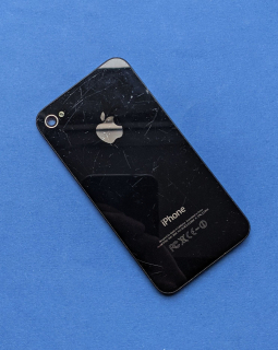 Кришка Apple iPhone 4 GSM чорна C-сток