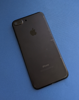 Кришка (корпус) Apple iPhone 7 Plus C-сток чорна