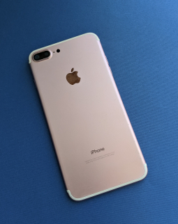 Кришка (корпус) Apple iPhone 7 Plus C-сток рожева