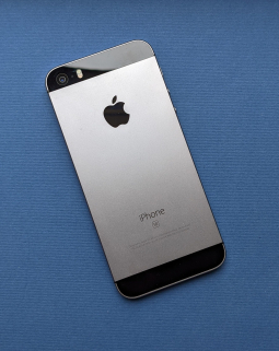 Кришка (корпус) Apple iPhone SE А-сток сірий кольору space gray