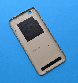 Крышка (корпус) Xiaomi Redmi 5a золото А-сток - фото 2