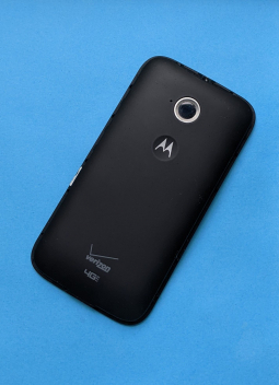 Кришка Motorola Moto E2 чорна А-сток
