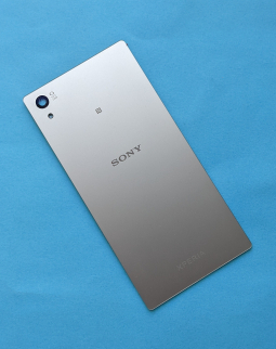 Кришка Sony Xperia Z5 e6633 срібляста B-сток з розбірки (з антеною NFC)