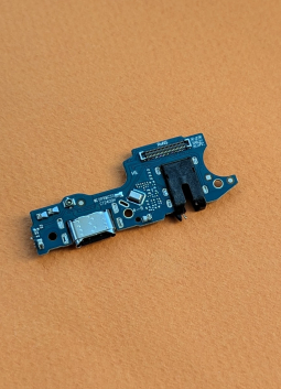 Down Board Realme C55 2023