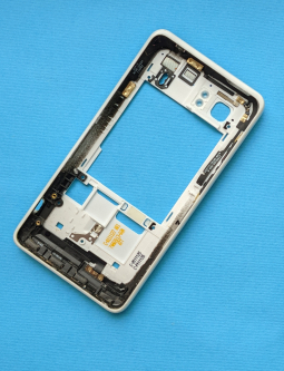 Рамка боковая HTC Vivid 4g (Raider 4g) белая B-сток антенна - фото 2