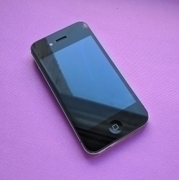 Дисплей Apple iPhone 4s чорний в рамці (А сток)