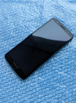 Дисплей (екран) Motorola Moto G6 оригінал в рамці чорний (А-сток) чорний