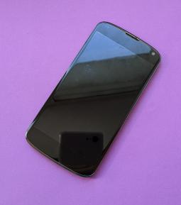 Дисплей (екран) LG Google Nexus 4 чорний B-сток