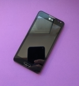 Дисплей (екран) LG Optimus F6 у чорній рамці