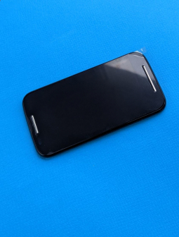 Дисплей (екран) Motorola Moto E оригінал в рамці чорний новий