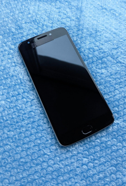 Дисплей (екран) Motorola Moto E4 Plus (США версія) оригінал в рамці чорний новий