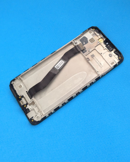 Дисплей (екран) в рамці Xiaomi Redmi 8a чорний (C-сток) подряпини - фото 2