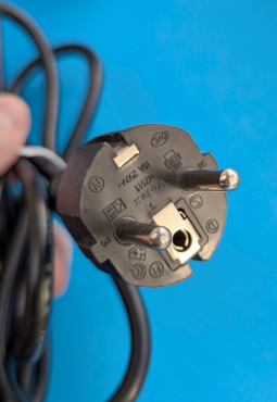 Power Cable C13   CEE7  16A   250V  1.8             Volex V1625 4
