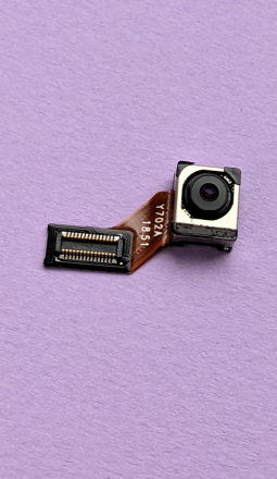 Фронтальна камера LG G8