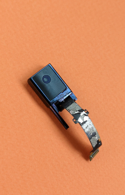 Камера фронтальна Motorola One Hyper синя